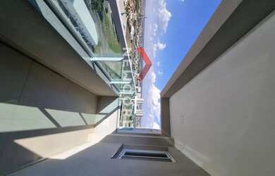 Imagem: O apartamento possui 3 Dormitórios, 2 Banheiros, 2 Vagas na