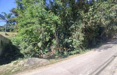 Imagem: O terreno possui 3.034m² de Área e está localizado em Parque