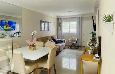 Imagem: A casa possui 3 Dormitórios, 3 Banheiros, 3 Vagas na garagem