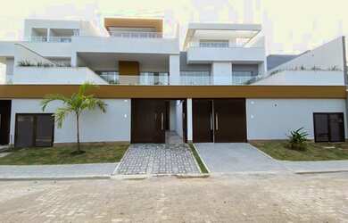 Imagem: A casa em condomínio possui 5 Dormitórios, 5 Banheiros, 2