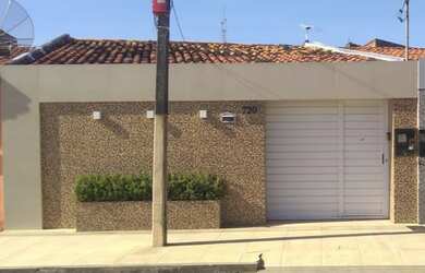 Imagem 1: Casa no Santo dumont. Churrasqueira, 160m² de Área, 2 Banheirose3 Dormitórios