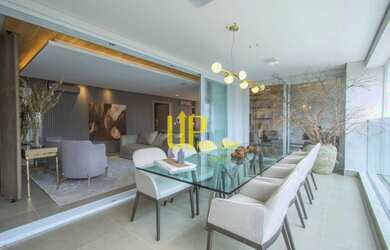 Imagem: O apartamento possui 4 Dormitórios, 5 Banheiros, 4 Vagas na