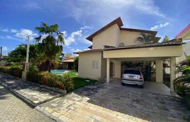 Imagem: A casa em condomínio à venda possui 4 Dormitórios, 4 Banheiros