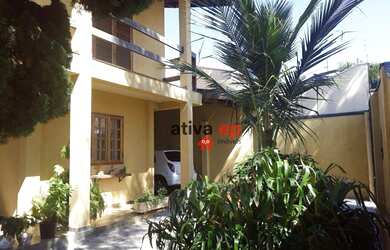 Imagem 1: Sobrado com 3 dormitórios, 233 m² - venda por R$ 950.000 ou aluguel...