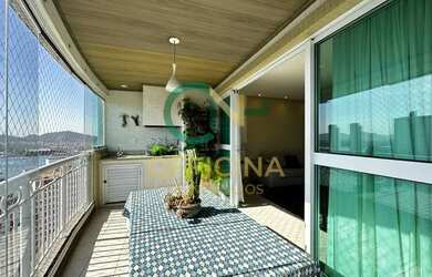 Imagem 1: Maravilhoso apartamento com 3 suítes mais dependência completa na Ponta da Praia em Santos