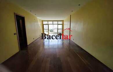 Imagem: O apartamento possui 3 Dormitórios, 4 Banheiros e 142m² de