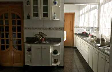 Imagem: O apartamento na cobertura possui 4 Dormitórios, 2 Banheiros