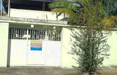 Imagem: A casa possui 1 Dormitório, 1 Banheiro, 1 Vaga na garagem e