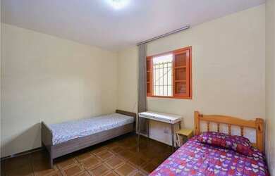 Imagem 4: CASA A VENDA NA REIGIAO DA RIBEIRA FRENTE DE RUA