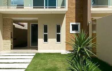 Imagem: A casa possui 4 Dormitórios e 4 Banheiros e está localizado