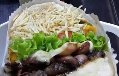 Imagem: O depósito possui 2 Vagas na garagem e está localizado em