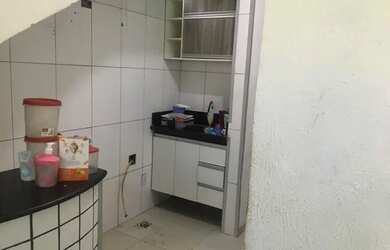 Imagem: A casa possui 2 Dormitórios, 1 Banheiro e está localizado