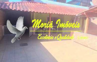 Imagem: A casa possui 2 Dormitórios, 2 Banheiros, 2 Vagas na garagem