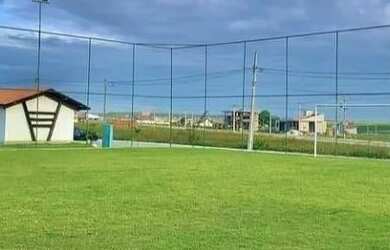 Imagem: O terreno possui 300m² de Área e está localizado em Cruz