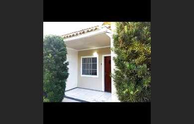 Imagem: A casa em condomínio possui 2 Dormitórios, 2 Banheiros, 2