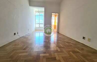 Imagem: O apartamento possui 2 Dormitórios, 2 Banheiros, 70m² de Área