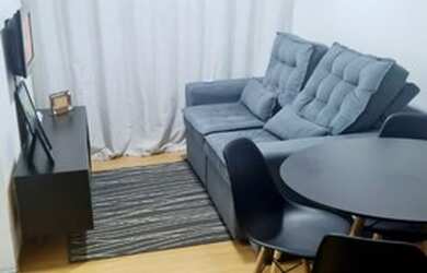 Imagem: O apartamento possui 2 Dormitórios, 1 Banheiro, 1 Vaga na garagem