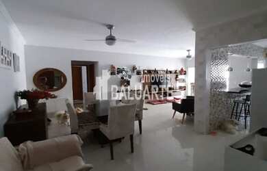 Imagem: O apartamento possui 3 Dormitórios, 5 Banheiros, 2 Vagas na