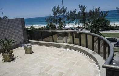 Imagem: O apartamento na cobertura possui 5 Dormitórios, 2 Banheiros