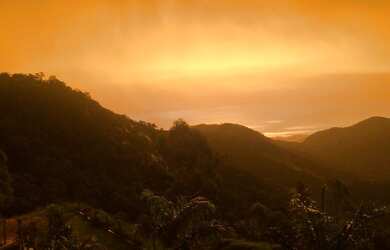 Imagem: A chácara possui 3.500m² de Área e está localizado em Santa