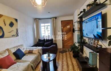 Imagem: A casa possui 2 Dormitórios, 2 Banheiros, 1 Vaga na garagem