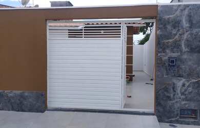 Imagem: A casa possui 2 Dormitórios, 1 Banheiro e está localizado