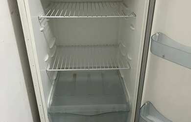 Imagem: Vendo geladeira, funcionando tudo direitinho ótima