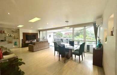 Imagem 10: Apartamento Frente e Varandão com 4 quartos à venda, 160 m² por R$...