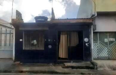 Imagem: A casa possui 2 Dormitórios, 1 Banheiro, Direto com o proprietário