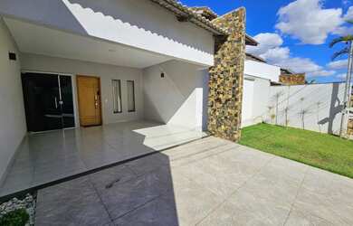 Imagem: A casa em condomínio possui 3 Dormitórios, 2 Banheiros, 2