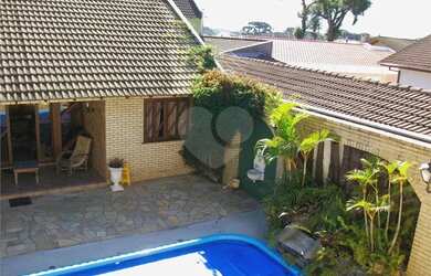 Imagem 3: Casa à venda com 4 quartos e 652m² em Santa Felicidade Curitiba/PR