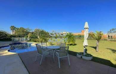 Imagem: A casa em condomínio à venda possui 5 Dormitórios, 5 Banheiros