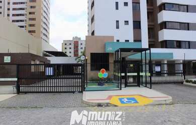 Imagem: O apartamento possui 3 Dormitórios, 1 Banheiro, 2 Vagas na