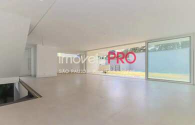 Imagem 2: Casa em condomínio fechado, 4 suítes, piscina individual no coração do Campo Belo!!!