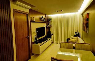 Imagem: O apartamento possui 1 Dormitório, 1 Banheiro, 1 Vaga na garagem