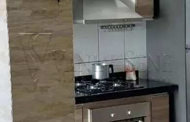 Imagem: A casa possui 5 Dormitórios, 1 Banheiro, 2 Vagas na garagem