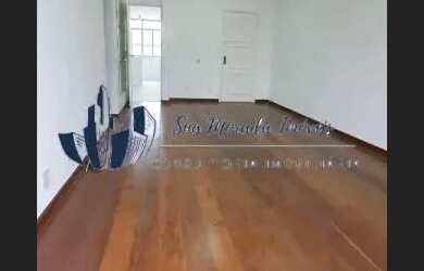 Imagem: O apartamento possui 3 Dormitórios, 1 Banheiro, 2 Vagas na