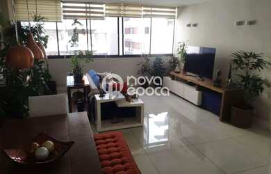 Imagem: O apartamento possui 3 Dormitórios, 4 Banheiros, 1 Vaga na