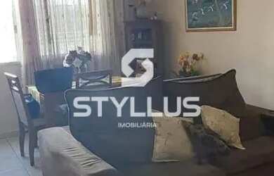 Imagem: A casa possui 4 Dormitórios, 2 Banheiros, 1 Vaga na garagem