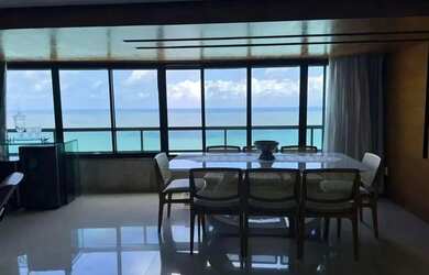 Imagem: O apartamento possui 4 Dormitórios, 1 Banheiro, 3 Vagas na