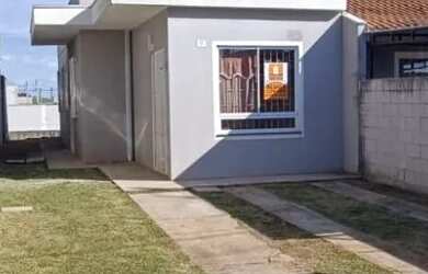 Imagem: Casa no Contorno Ponta Grossa PR com 2 quartos e amplo espaço