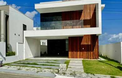 Imagem: A casa possui 4 Dormitórios, 4 Banheiros, 3 Vagas na garagem