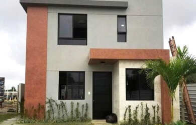 Imagem: A casa em condomínio possui 4 Dormitórios, 3 Banheiros, 2