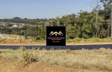 Imagem: O terreno possui 300m² de Área e está localizado em Bragança