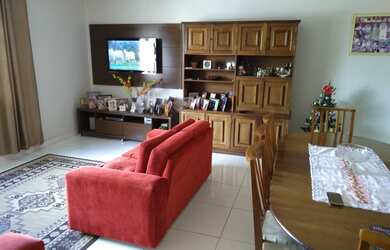 Imagem: O apartamento possui 3 Dormitórios, 2 Banheiros, 1 Vaga na