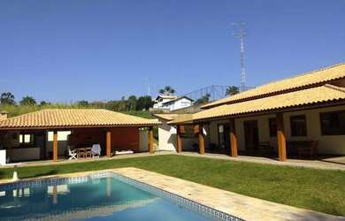 Imagem: A chácara possui 800m² de Área e está localizado em Colinas