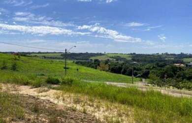 Imagem: O terreno possui 1.650m² de Área e está localizado em Parque