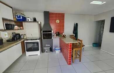 Imagem: A casa em condomínio possui 2 Dormitórios, 2 Banheiros, 2