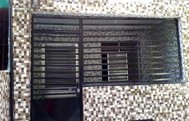 Imagem: A casa possui 1 Dormitório, 1 Banheiro e está localizado