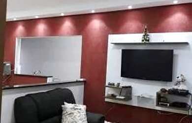 Imagem: A casa possui 2 Dormitórios, 2 Banheiros, 1 Vaga na garagem